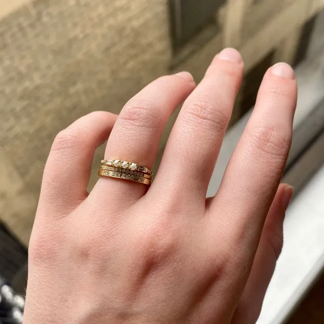 3 Pearl Baguette Equilibrium Ring