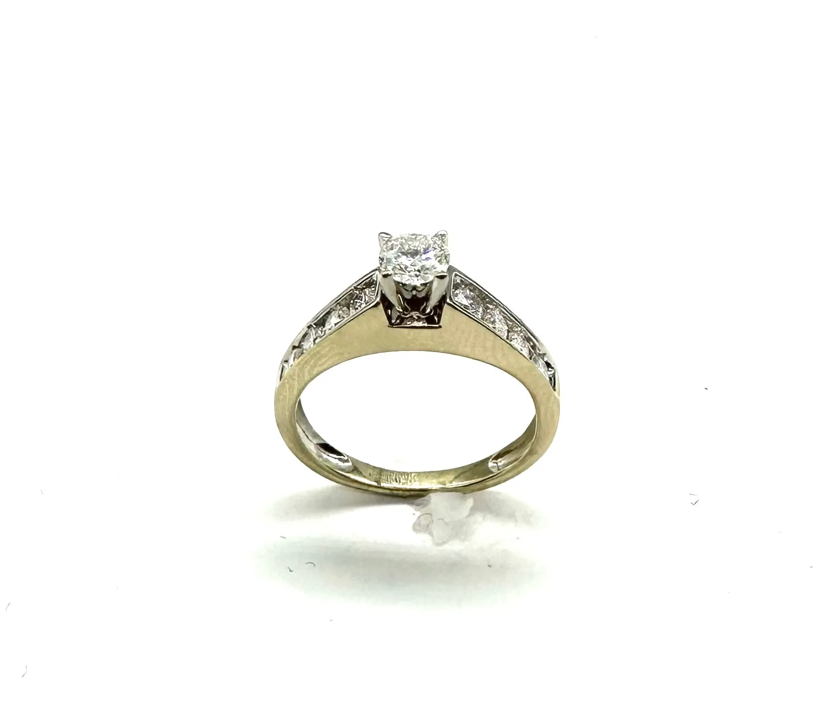 3/4 CTW Round Diamond W/ Diamond Accent