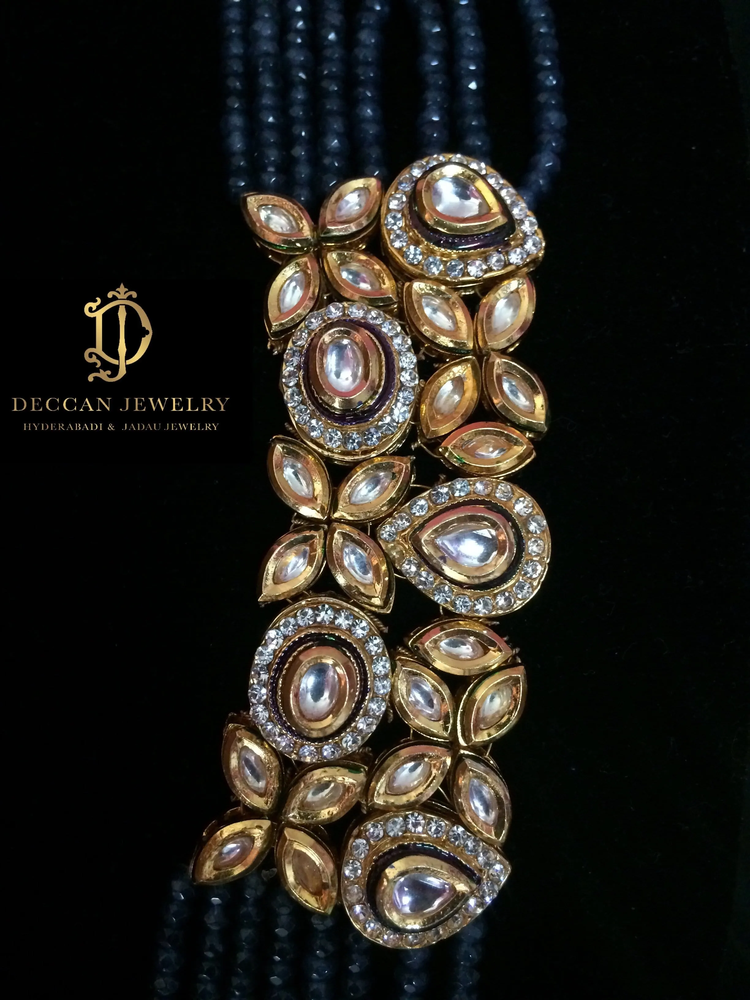 Bisma kundan necklace with earrings( SHIPS IN 4 WEEKS )