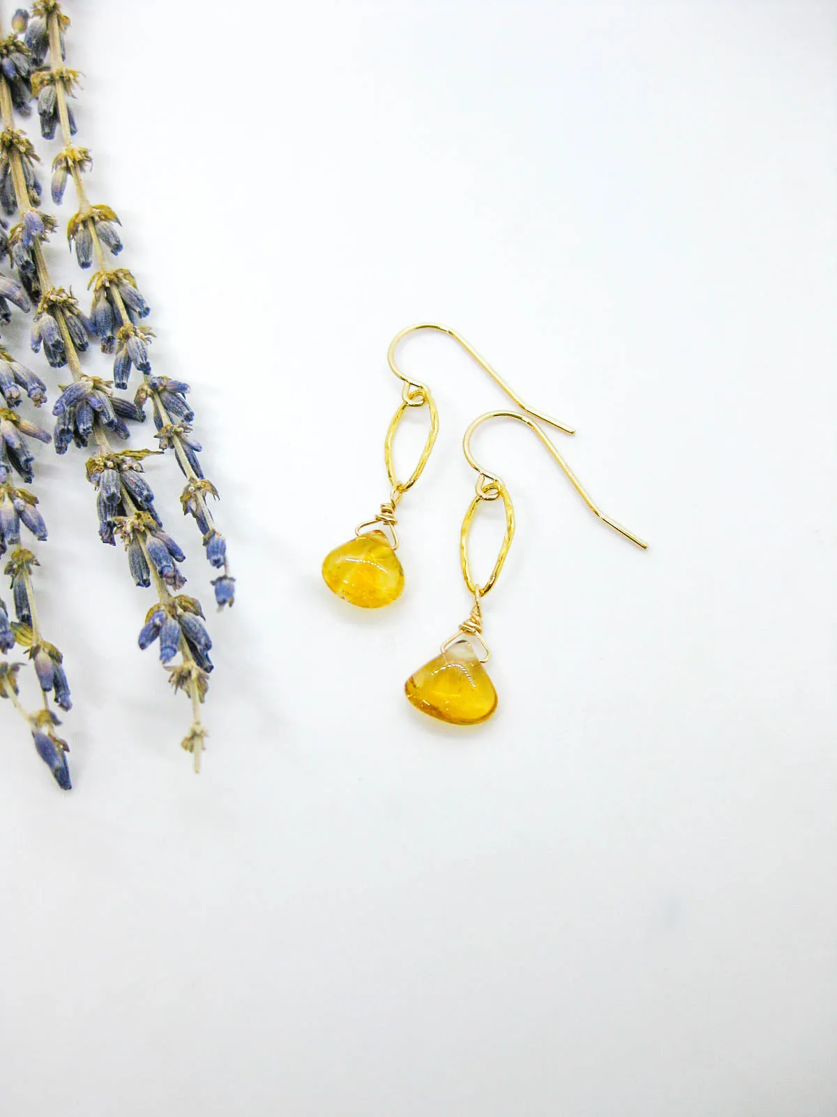 Chrysanthe: Citrine Earrings - e474