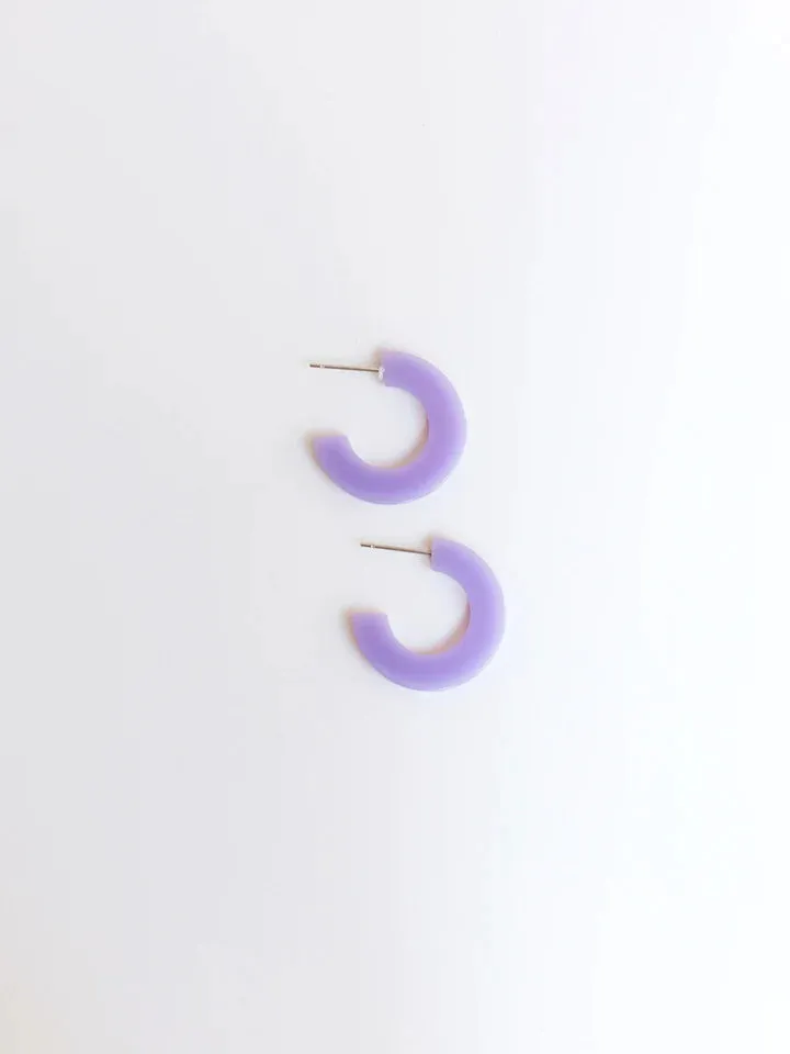 Classic Acrylic Small Hoops in Violet