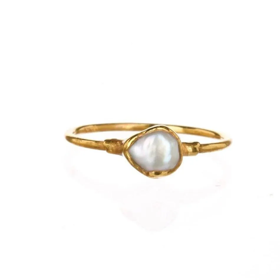 Dainty Raw Pearl Ring