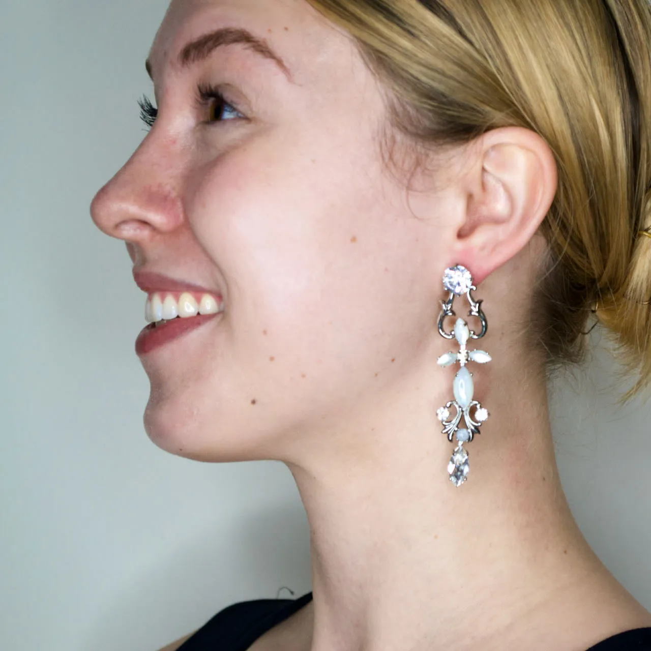 Elegant Pearl Jam Drop Earrings by AMARO