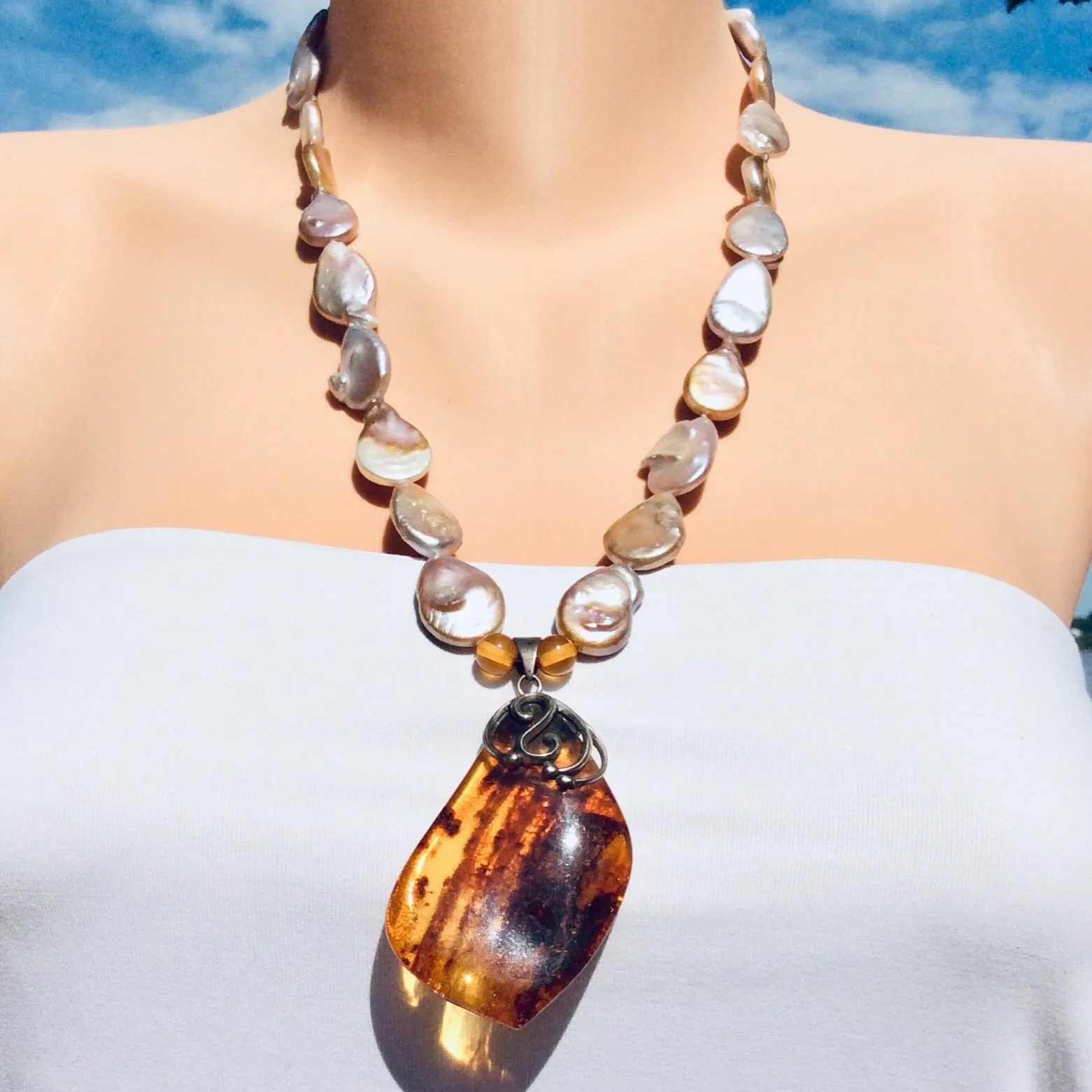 Flat Tear-Shaped Keshi Pearls & Amber Pendant Necklace