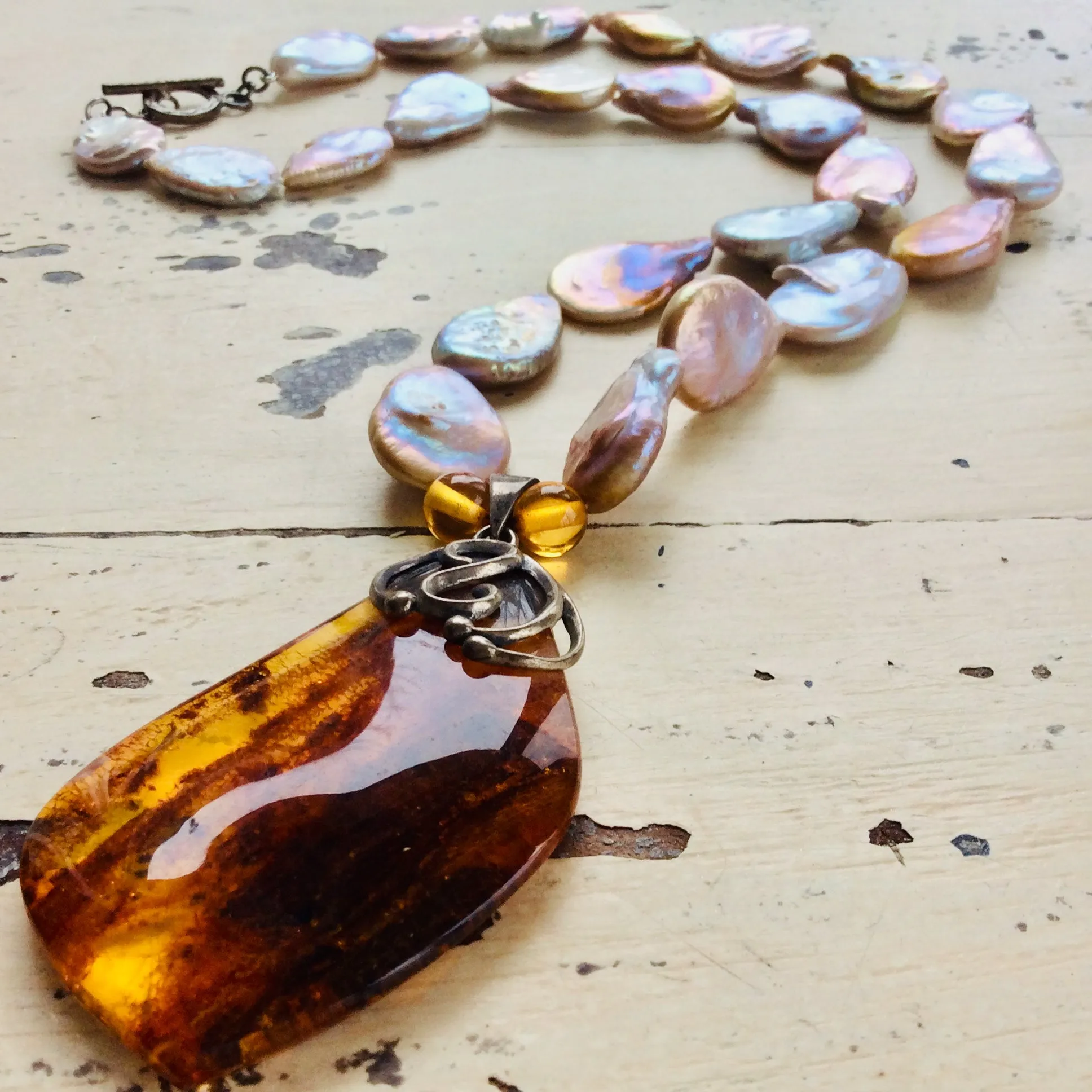 Flat Tear-Shaped Keshi Pearls & Amber Pendant Necklace