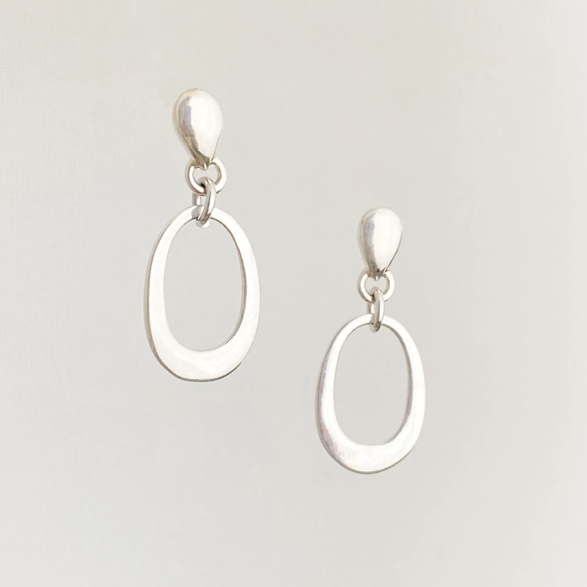 GIDGET sterling hoop drop studs