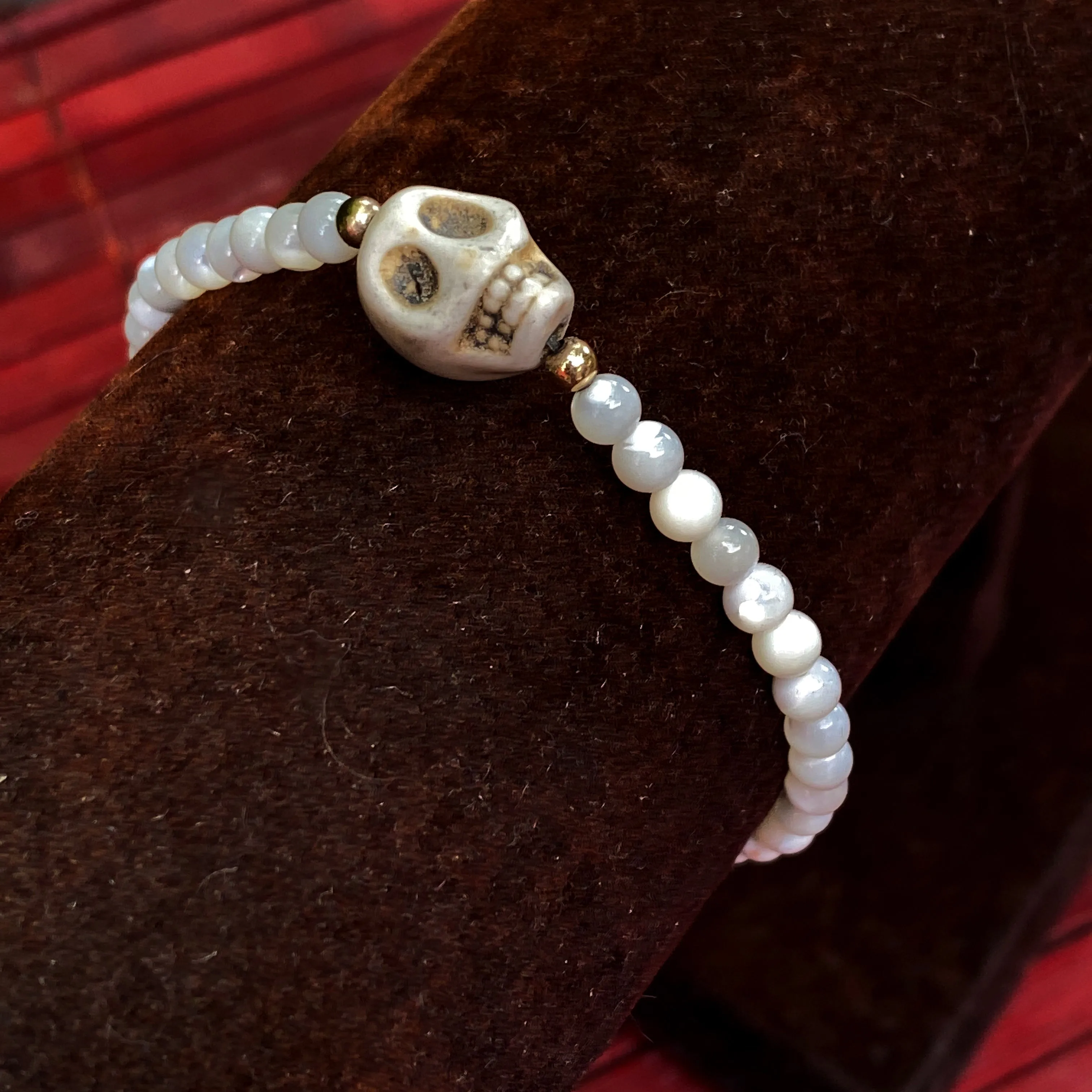 Mother of Pearl and Howlite Skull Bracelet