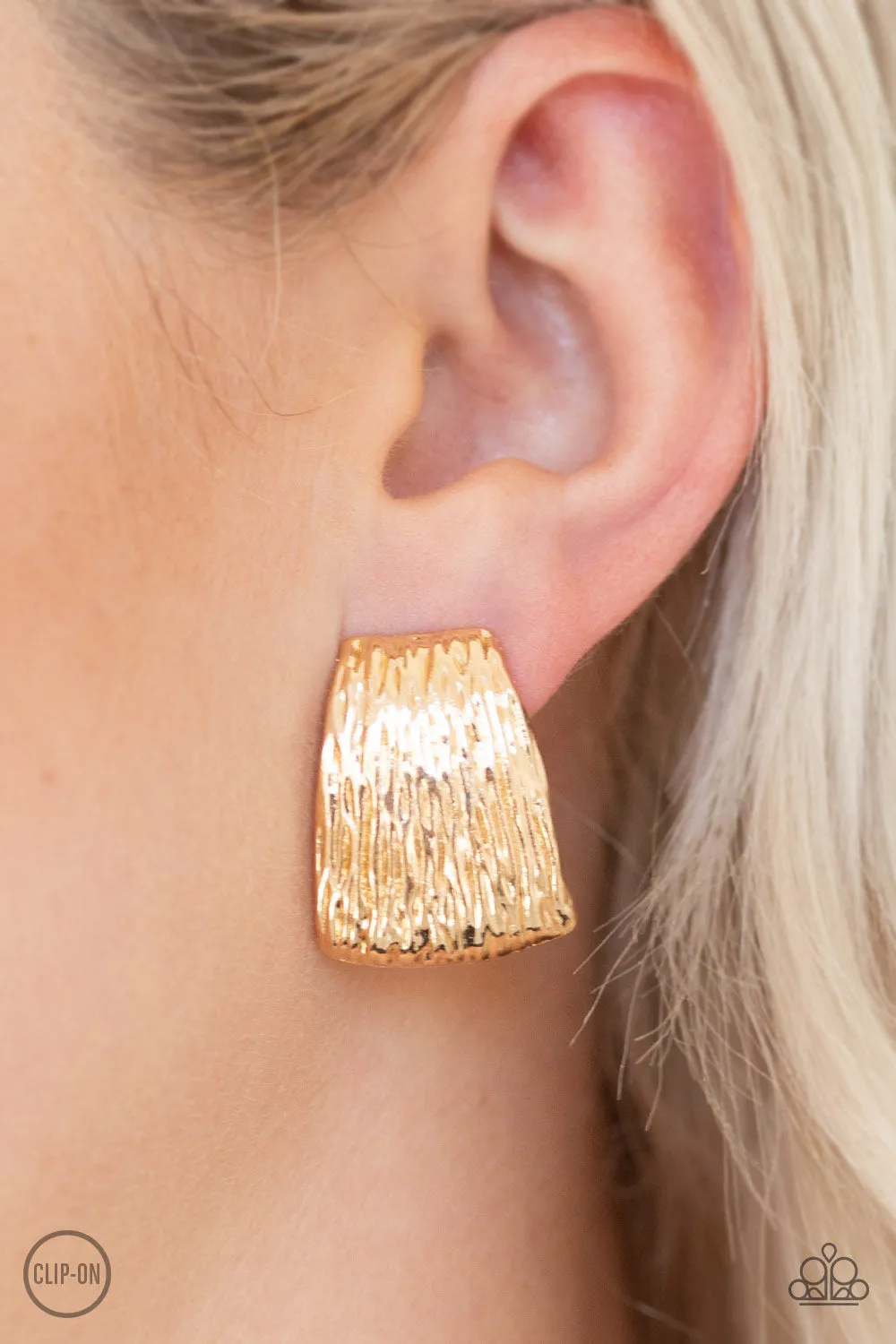 Paparazzi Accessories  - Superstar Shimmer #E91 Peg - Gold Clip-ons Earring