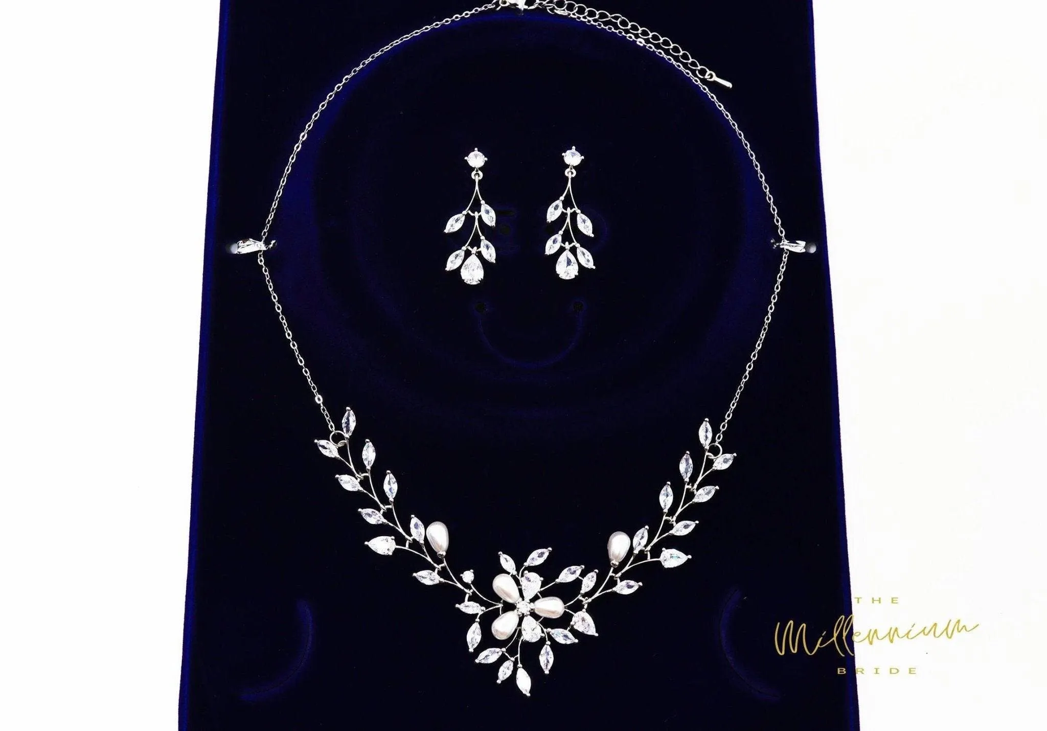 Swarovski Crystal Pearl Floral Vine Leaves , Bridal Jewelry, Bridal Earrings And Necklace, Statement Earrings Cz Necklace Set.