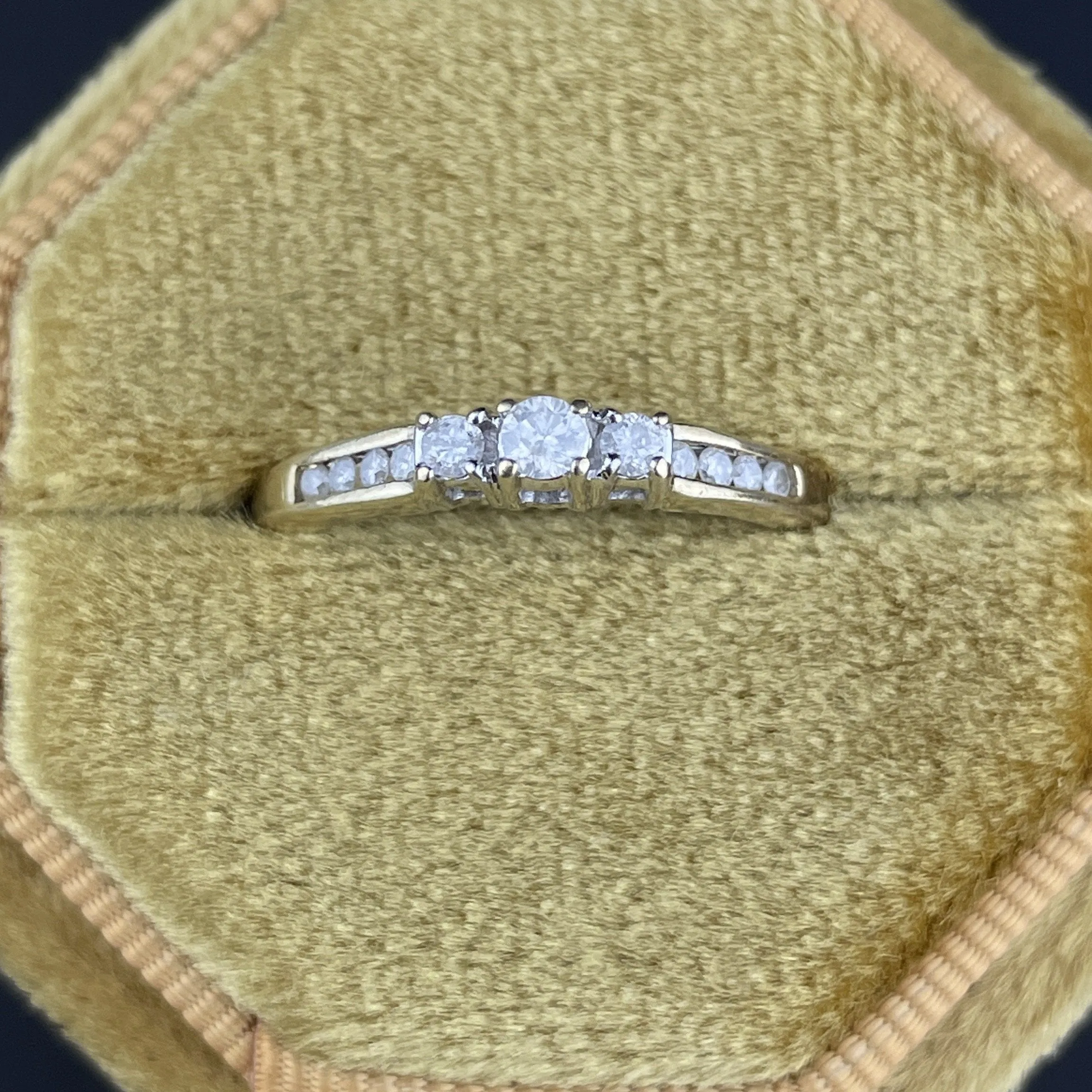 Vintage 10K Gold Three Stone Diamond Ring, Sz 6 3/4