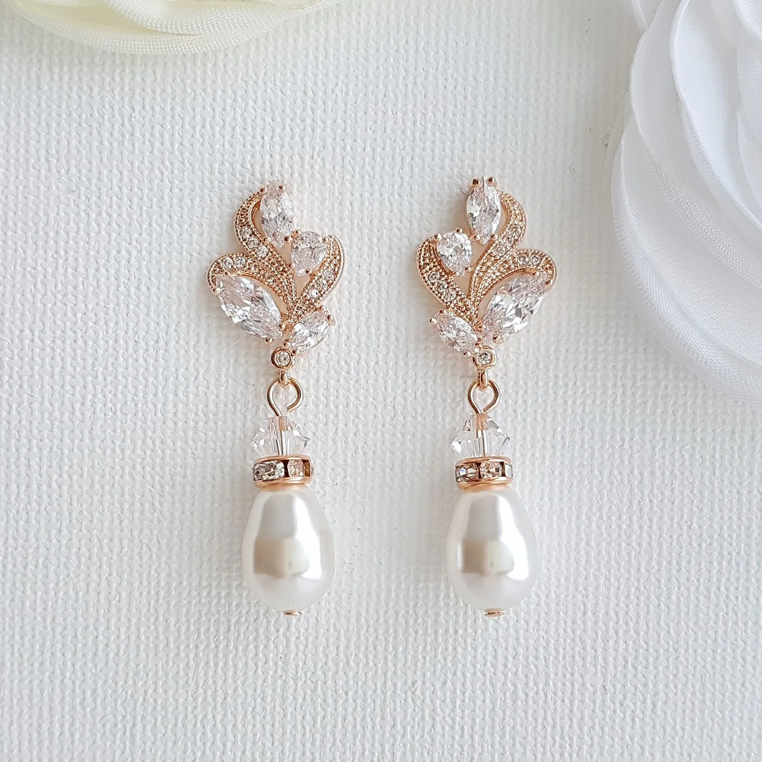 Vintage Style Pearl Jewelry Set for Brides in Rose Gold-Wavy