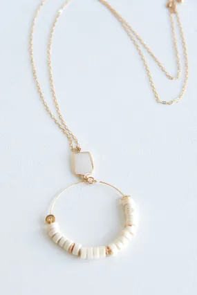 WOOD CIRCLE NECKLACE -WHITE